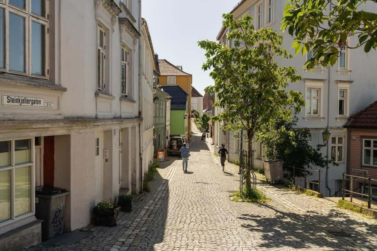Dinbnb Apartments I 350M To Bryggen I Renovated 2023 I Quiet Top Apart Берген Екстер'єр фото